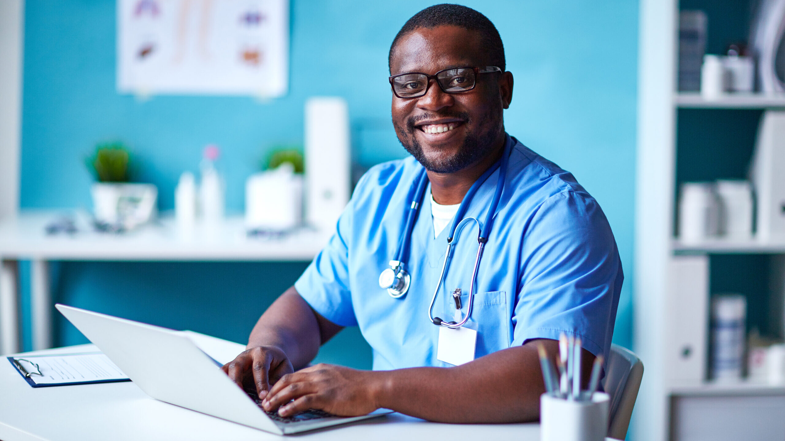 Highlighting Myriad Benefits of Nurse Practitioners for National NP Week